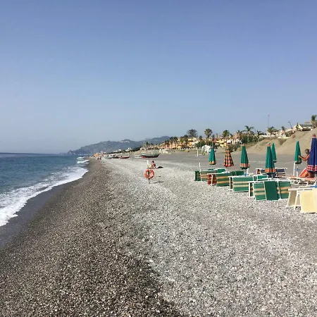 Zona Taormina 50m Dal Mare